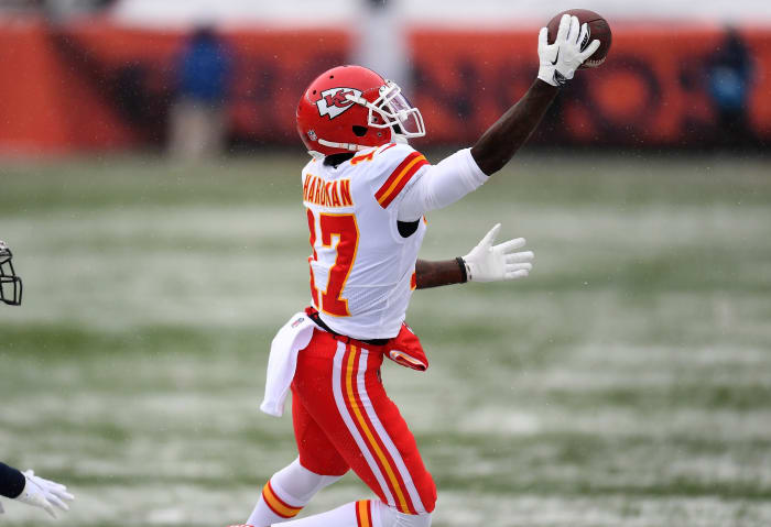 Oct 25, 2020; Denver, Colorado, USA; Kansas City Chiefs wide receiver Mecole Hardman (17) catches a pass in the first quarter against the Kansas City Chiefs at Empower Field at Mile High. Mandatory Credit: Ron Chenoy-USA TODAY Sports